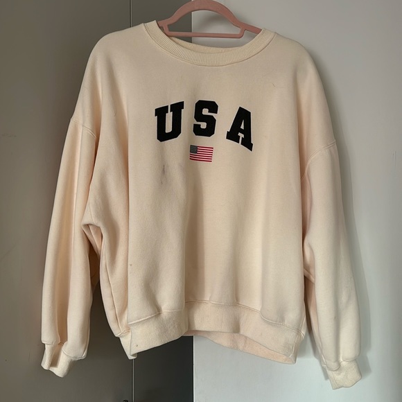 💛Princess Polly Pastel Yellow Sweater - Picture 2 of 7